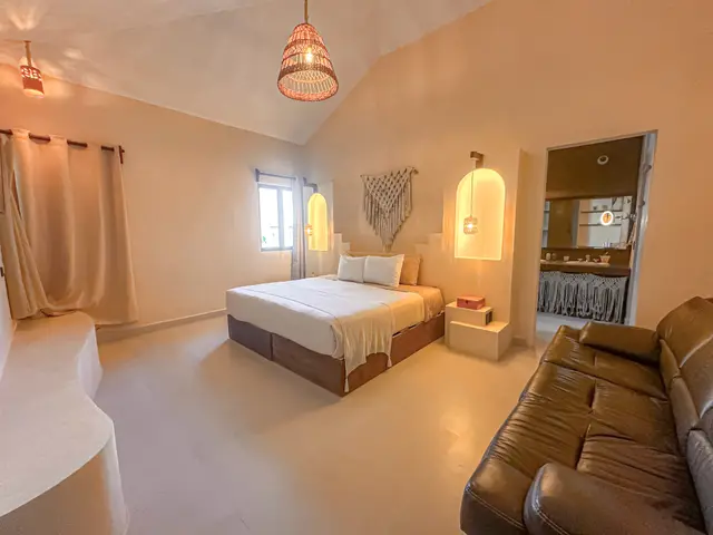 Deluxe Unique Suite